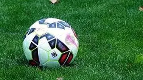 肖战严词拒绝私生行为：请停止尾随我们的团队与车辆